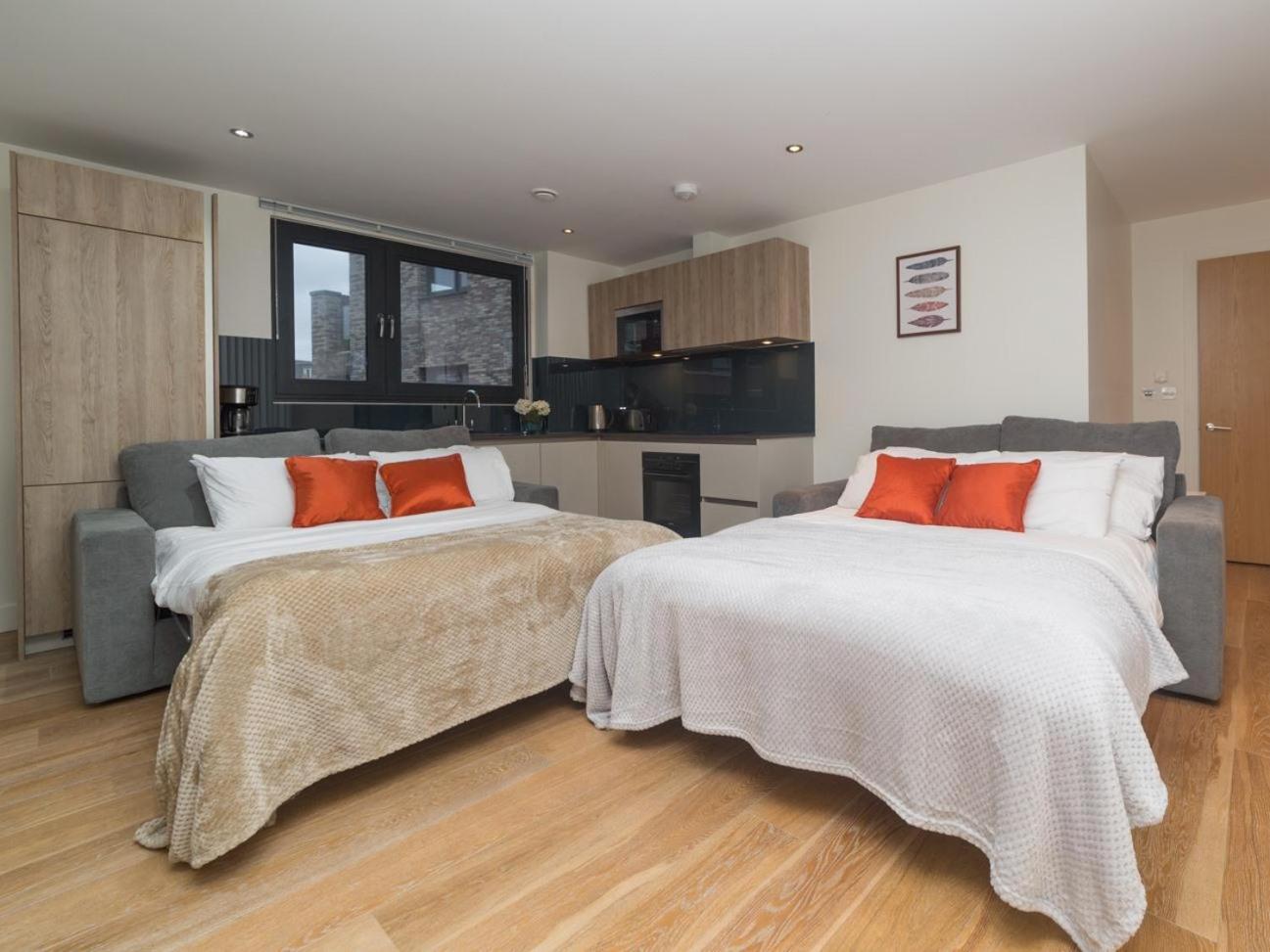 Central Tower Bridge Apartment London Room photo